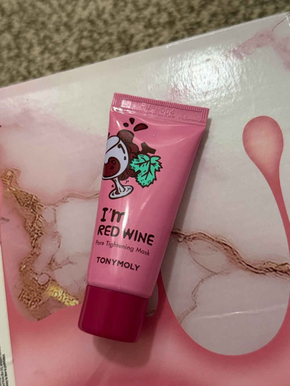 TONYMOLY I'm Red Wine Pore Tightening Mask - Pink